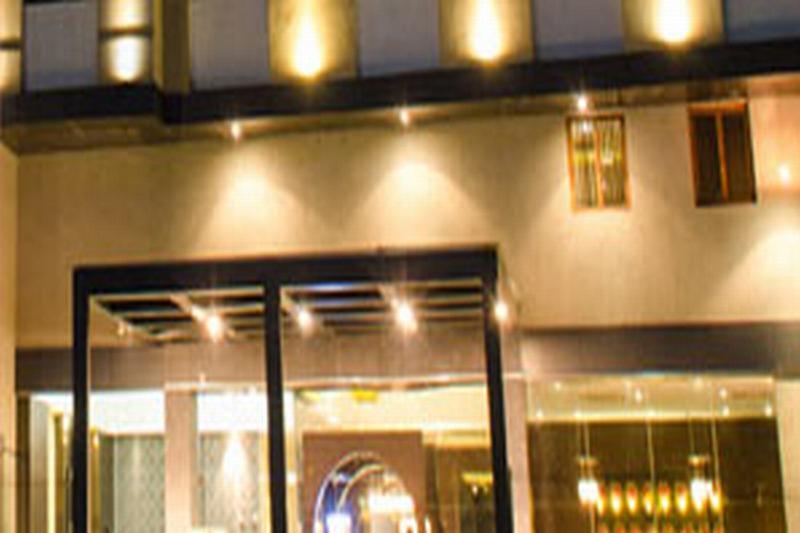 Hotel Siesta Hinjewadi Пюн Екстериор снимка